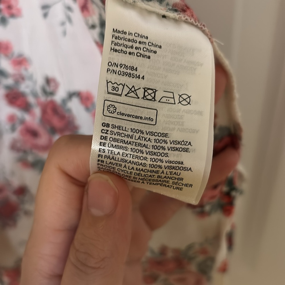 H&M button up top - Picture 5 of 5